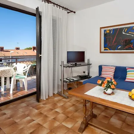 Nada Sea Views Apartman *